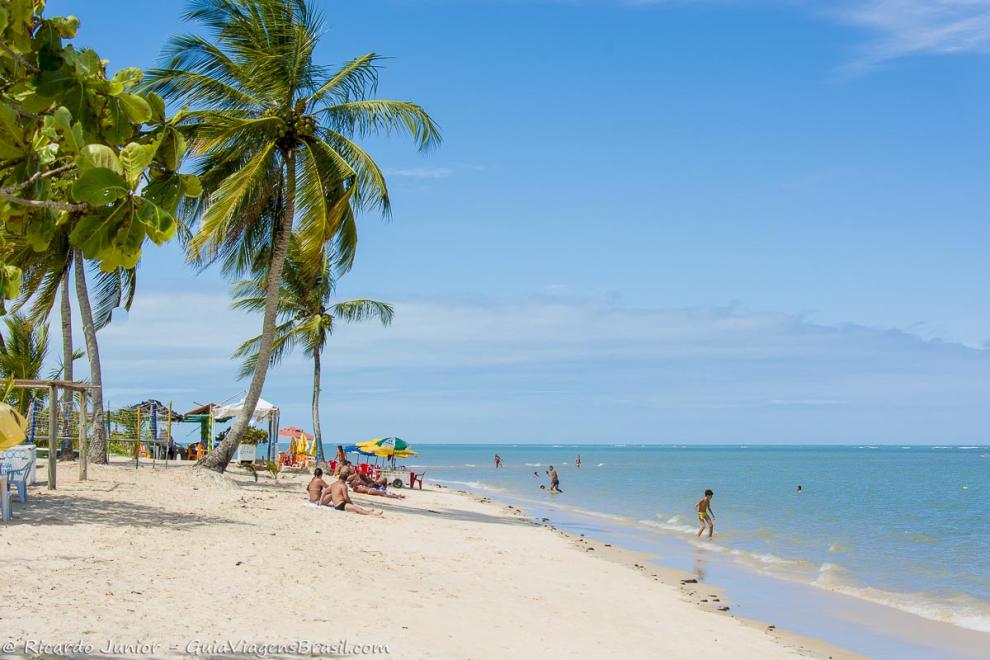 Imagem da paradisíaca Praia de Coroa Vermelha.